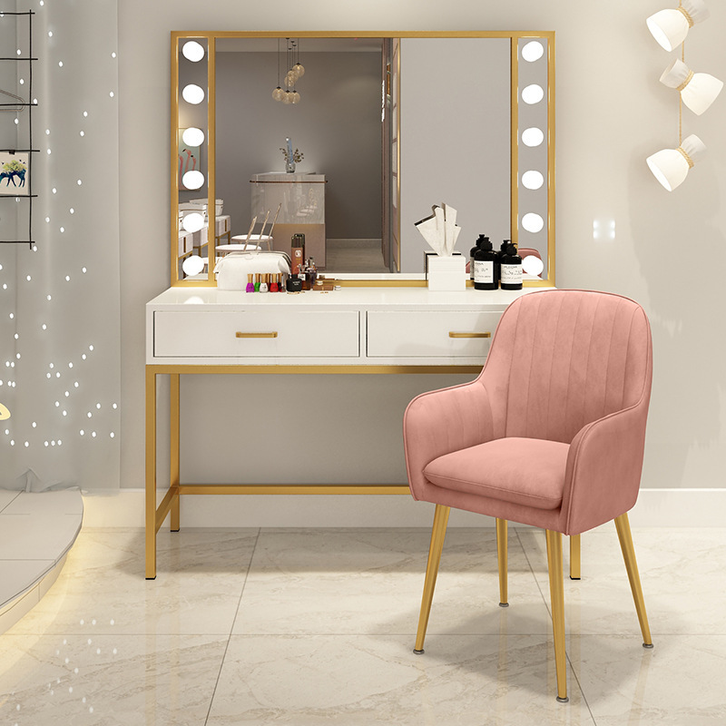 Beauty And Makeup Studio - Makeup table Photo studio Makeup table
