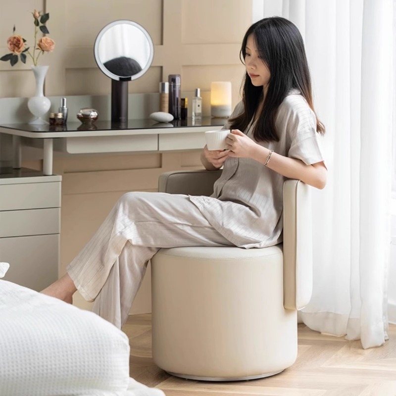 Premium Makeup Stool Master Be - đánh giá và giá Beauty Makeup Chair