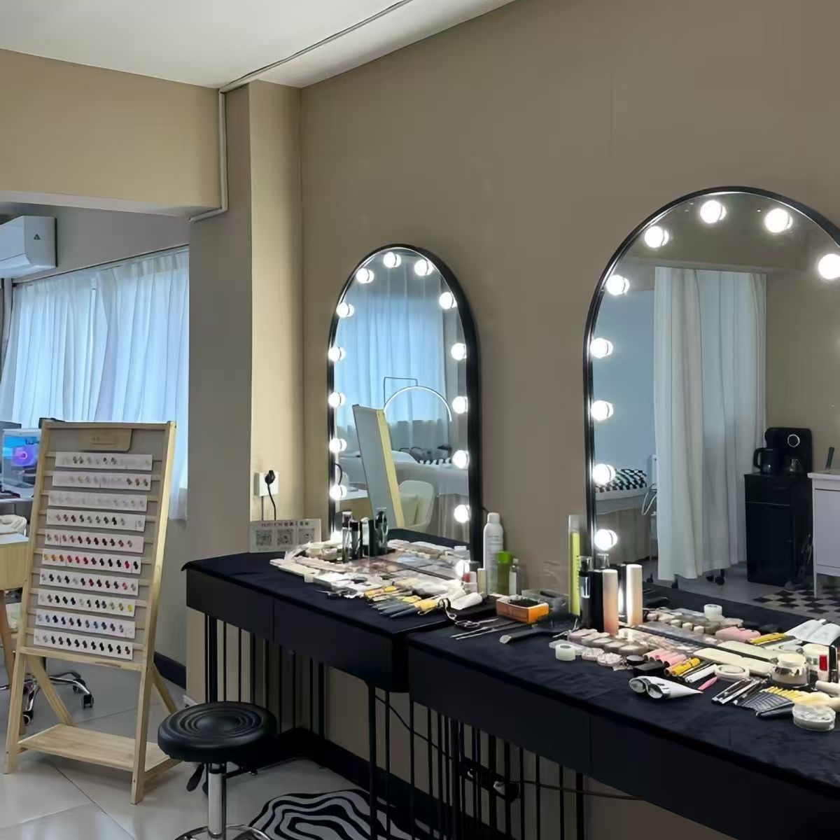 Nordic style shadow studio dre - đánh giá và giá Beauty And Makeup Studio